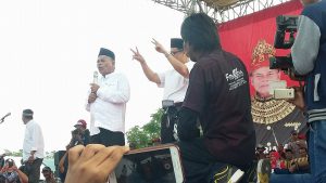 Apa Karia: sekarang saya sebagai ayah kalian dalam kombatan