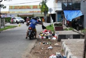 Buang sampah di Gampong Aneuk Laot Sabang didenda Rp500.000