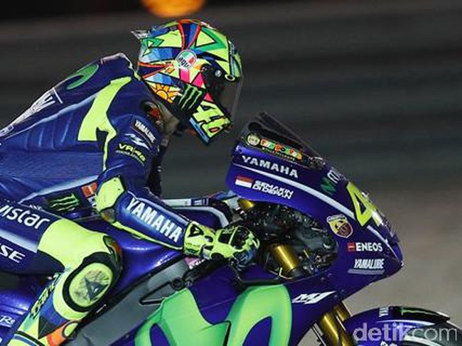 Rossi nikmati momen berada di depan Vinales dan Marquez