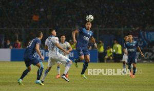 Duel sengit Persib vs Arema pembuka kompetisi Gojek Traveloka Liga 1