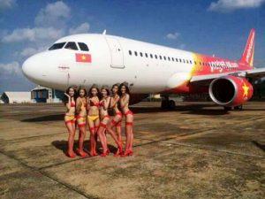 Pesawat berbikini Vietnam minat buka rute ke Indonesia, Menhub: Harus sopan