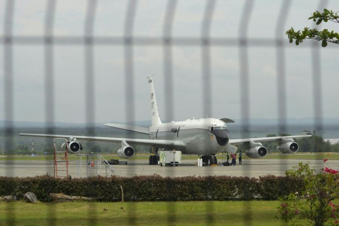 SAVE_20170404_120954 Hingga hari ini, pesawat militer AS masih bertahan di Bandara SIM