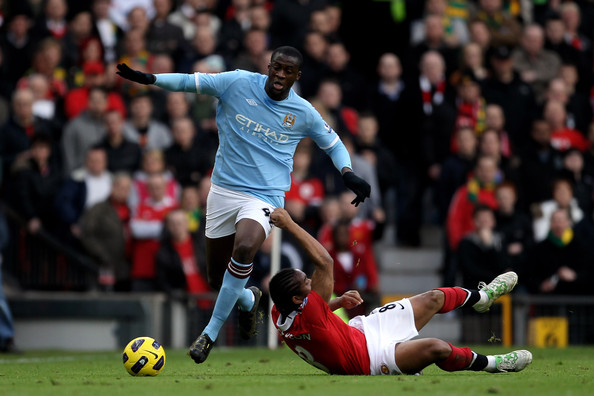 Yaya Toure sebut Derby Manchester tak perlu dipimpin wasit