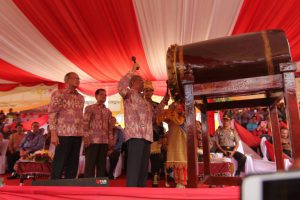 Pukul tambo, Gubernur Aceh resmi tutup Penas KTNA XV