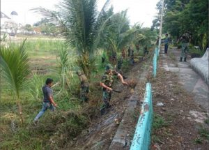 Sambut Penas, Personel Topdam IM dan warga kerja bakti