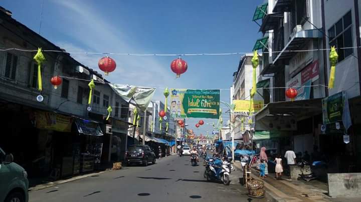 Pemasangan lampion dan hiasan ketupat di Langsa disikapi beda pendapat, ini kata Dosen IAIN