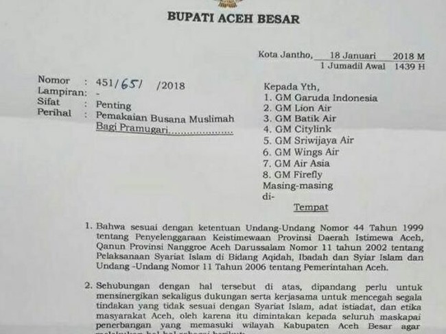 Pramugari yang mendarat di Bandara SIM Aceh Besar diwajibkan berjilbab