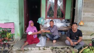 LPD Aceh Utara beri bantuan kepada penyandang disabilitas di Nibong
