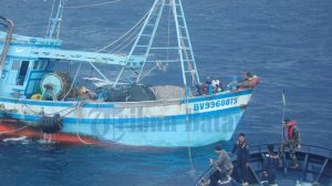 Kapal ikan Malaysia yang diamankan di Selat Malaka digiring ke Lampulo