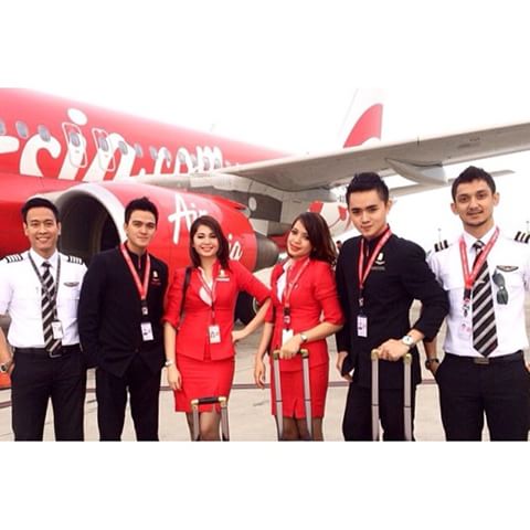 Gambar Seragam Pramugari Air Asia 