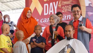 Peduli pada penderita kanker, warga Aceh rela diplontos