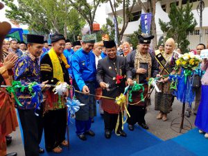 Buka City Expo di Pekanbaru, Aminullah dan istri pakai pakaian adat Aceh