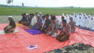 Kemarau panjang, warga Pirak Timu Salat Istisqa