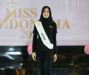 Sejarah baru, Miss Indonesia wakil Aceh yang berhijab ini lolos 5 besar