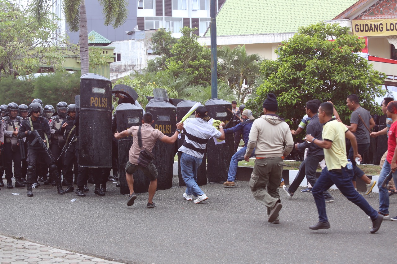 Massa buat rusuh di Kodam IM