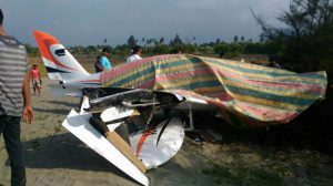 Pesawat mendarat darurat, Gubernur Irwandi dan penumpang selamat