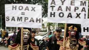 Puluhan mahasiswa di Langsa gelar aksi anti hoax