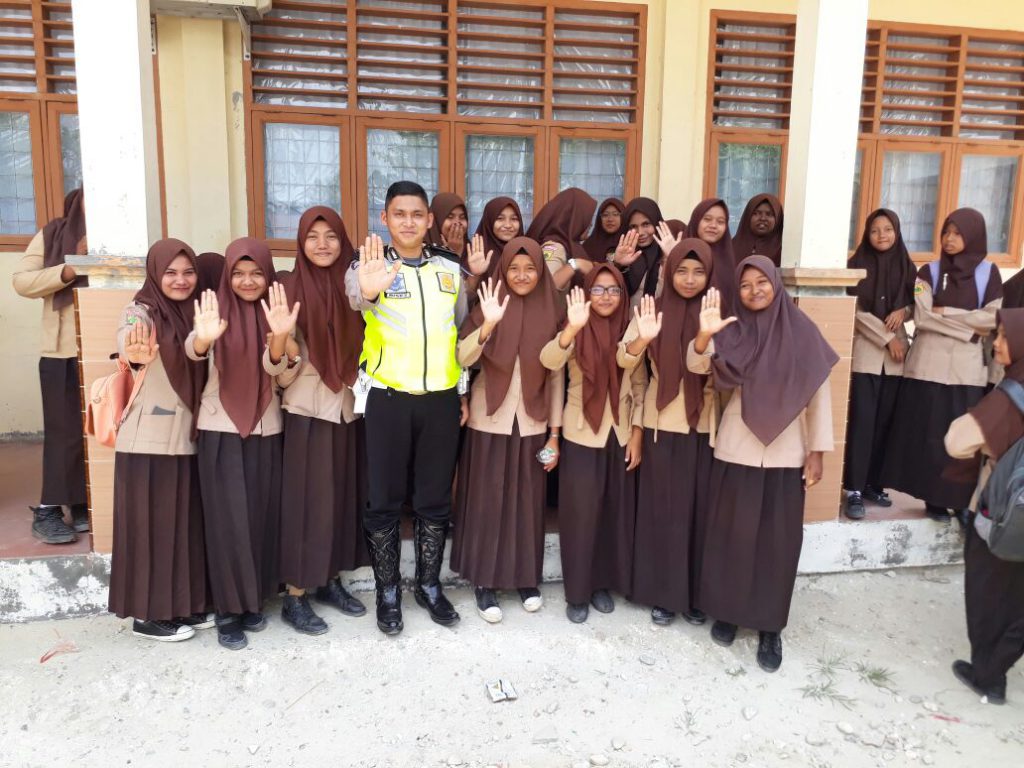 Polres Langsa sosialisasi tertib berlalu lintas ke sekolah