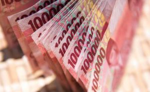 Dolar AS melemah, Rupiah langsung menguat ke Rp13.772/USD