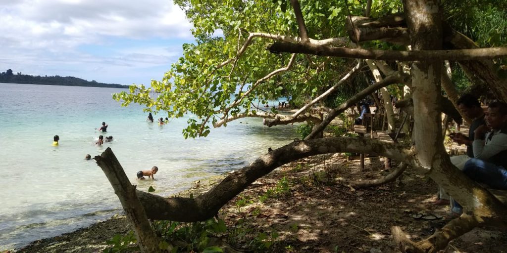Pantai Ujung Balla Simeulue jadi incaran warga untuk berlibur