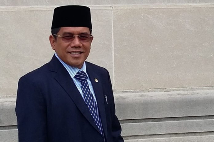 anggota-komisi-iii-dpr-ri---muslim-ayub_02-02-18-09-52