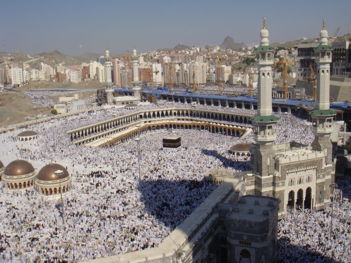 Al-Haram_mosque_-_Flickr_-_Al_Jazeera_English