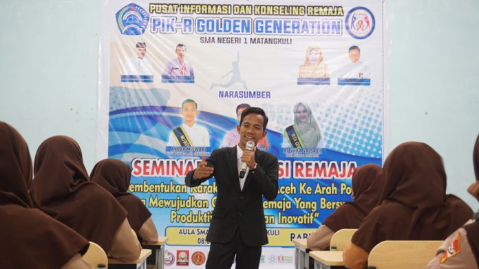 small-DSC00026 SMAN 1 Matangkuli mengadakan seminar pembentukan karakter remaja