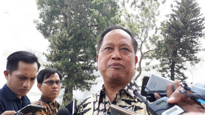 menteri-riset-teknologi-dan-pendidikan-tinggi-menristekdikti-mohammad-nasir-m