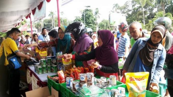 Foto-Ilustrasi-pasar-murah2-681x382