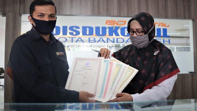 Warga Banda Aceh Bisa Cetak Sendiri Dokumen Kependudukan di Rumah