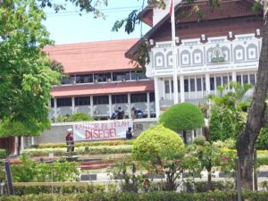 Mengkritisi Kinerja Sekda Aceh