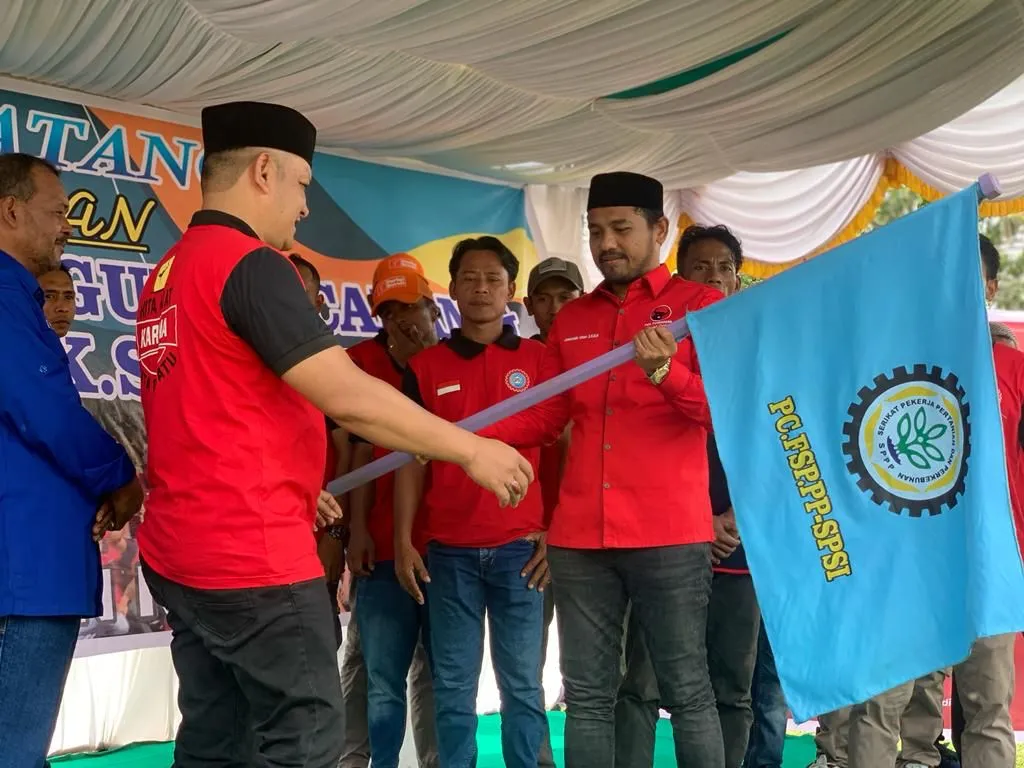 Pengurus Serikat Pekerja Seluruh Indonesia (SPSI) Kabupaten Nagan Raya resmi dilantik pada Minggu (22/1/2022). (Foto: Dok SPSI Nagan Raya)
