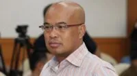 Desmond-J.-Mahesa