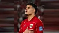 winger_timnas_indonesia_ragnar_oratmangoen