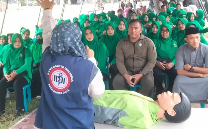 Operasi katarak