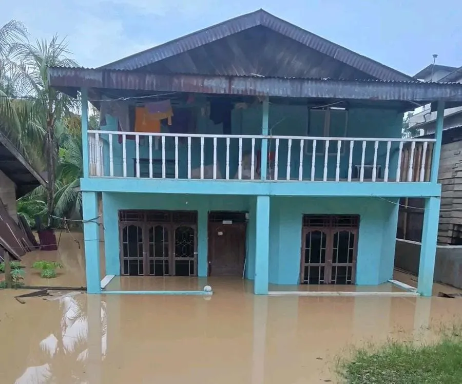 Banjir Rendam Aceh Tamiang Warga Mulai Mengungsi